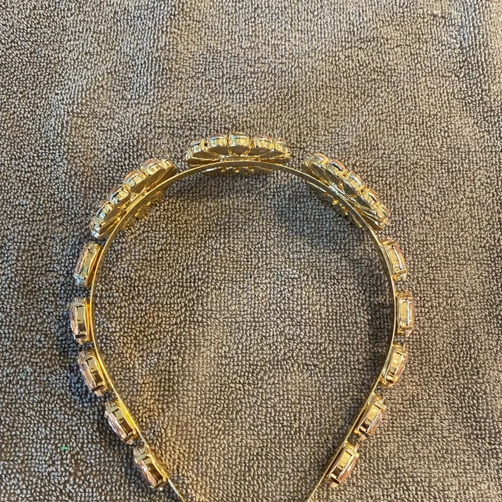 Brand new rhinestone peach colored headband‎